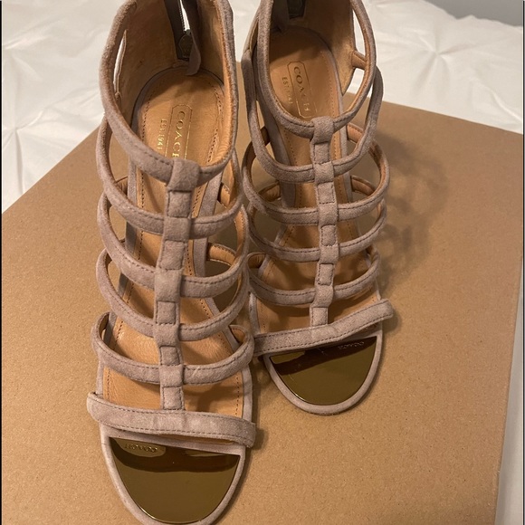 COACH LAVANIA HEELS - Picture 2 of 13